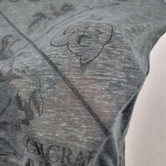 Harry Potter sheer 3/4 sleeve Hogwarts top - Picture 4 of 6